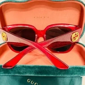 Gucci Red Sunglasses with Teal Case Gucci | Accessories | Gucci Red Sunglasses With Teal Case  main image 2